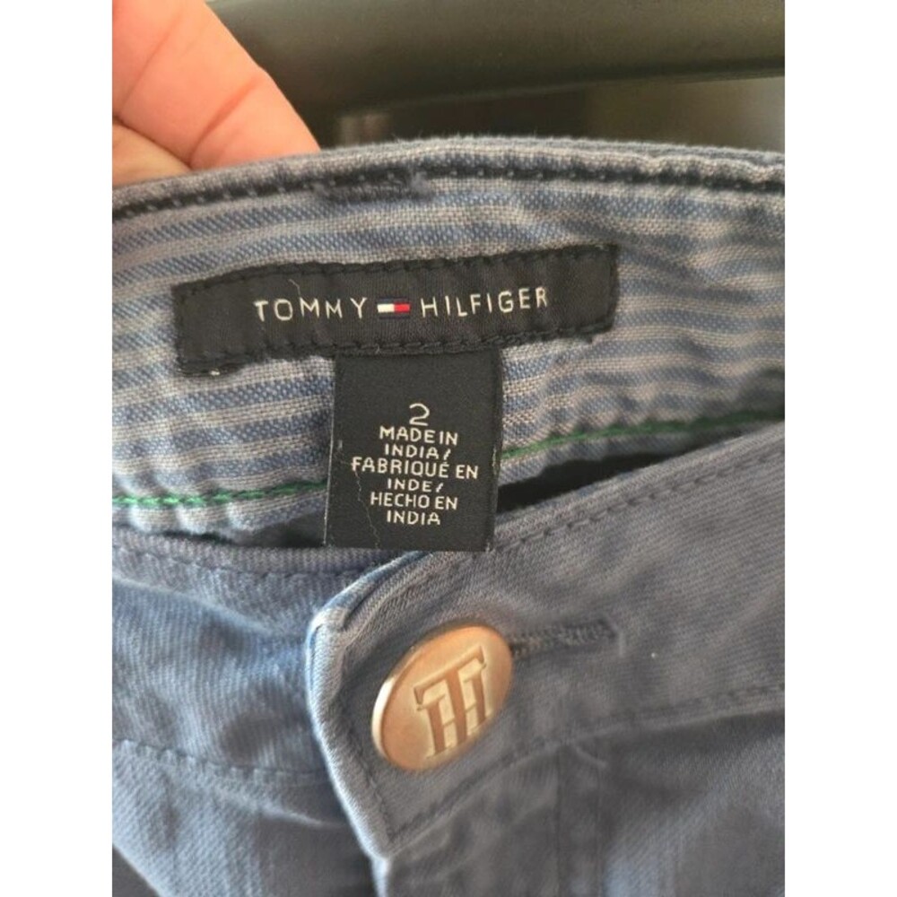 Tommy Hilfiger Skirt Like New - Picture 3 of 4